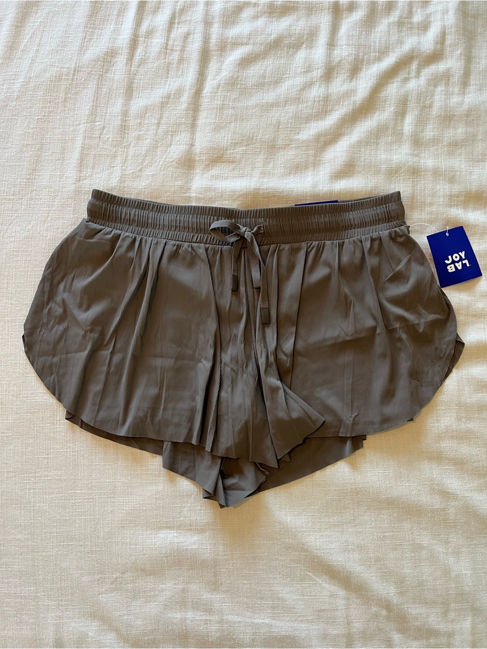 JoyLab Women's Tan Flow Shorts